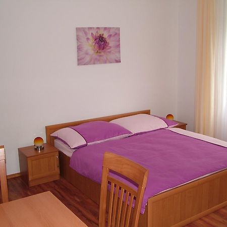 Penzion Rafael Poděbrady Chambre photo